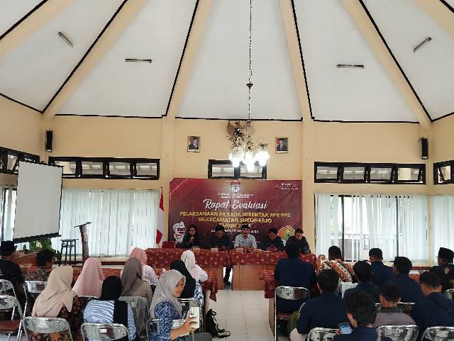 RAPAT EVALUASI PPK PPS SE KECAMATAN SUKOHARJO TAHUN 2024